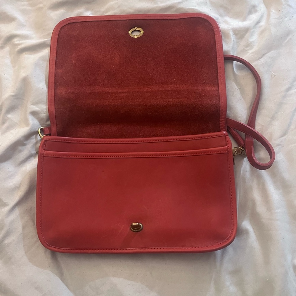 Vintage Coach Dinky Crossbag - Picture 2 of 6